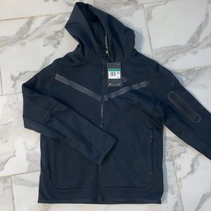 Nike Sportswear Tech Fleece Boys XL JACKET